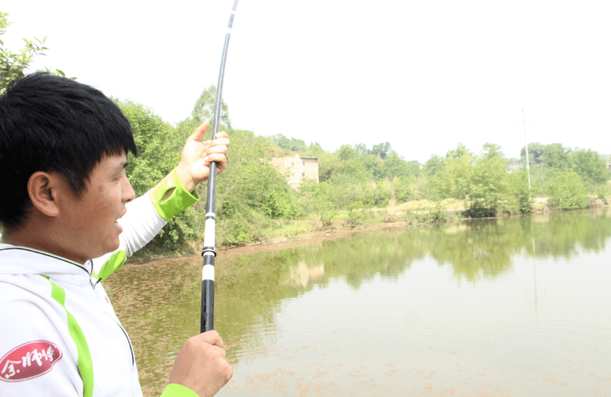 
软硬竿各自的优缺点 你是否相识透彻？‘星空app官网’(图3)