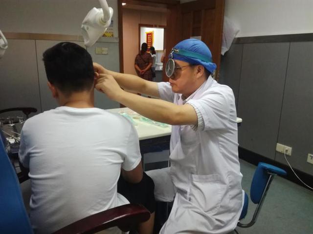 星空官方网站|策略卡牌游戏《疯狂机器人》7月登陆多平台(图3) 星空app官网