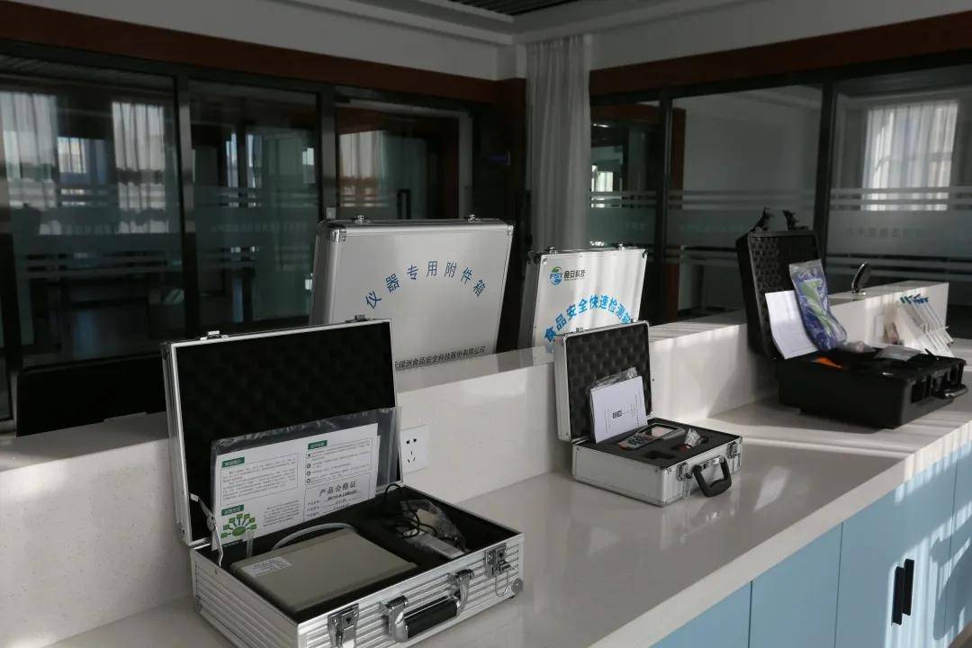 星空官方网站_
大同市人民检察院司法判定实验室举行揭牌仪式(图11) 星空官方网站_
大同市人民检察院司法判定实验室举行揭牌仪式(图11)