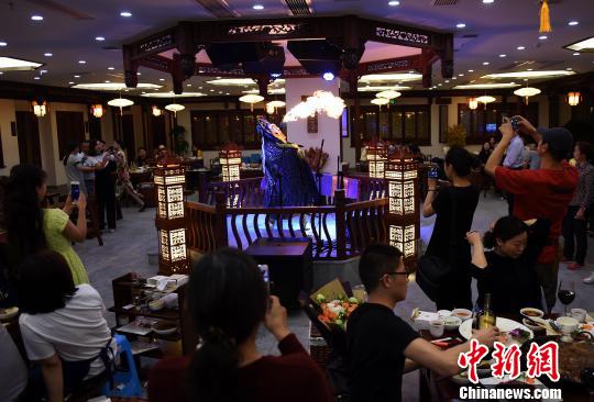 星空app官网:联合国严词谴责叙利亚清真寺恐怖袭击事件(图1) 星空app官网