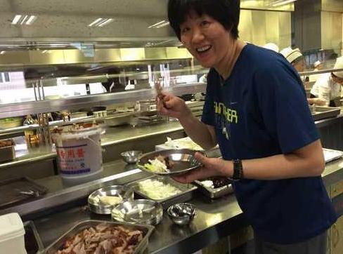 上海颛桥老街旧改故事被搬上舞台 演员都是“颛桥黎民”【星空官方网站】(图4) 星空app官网