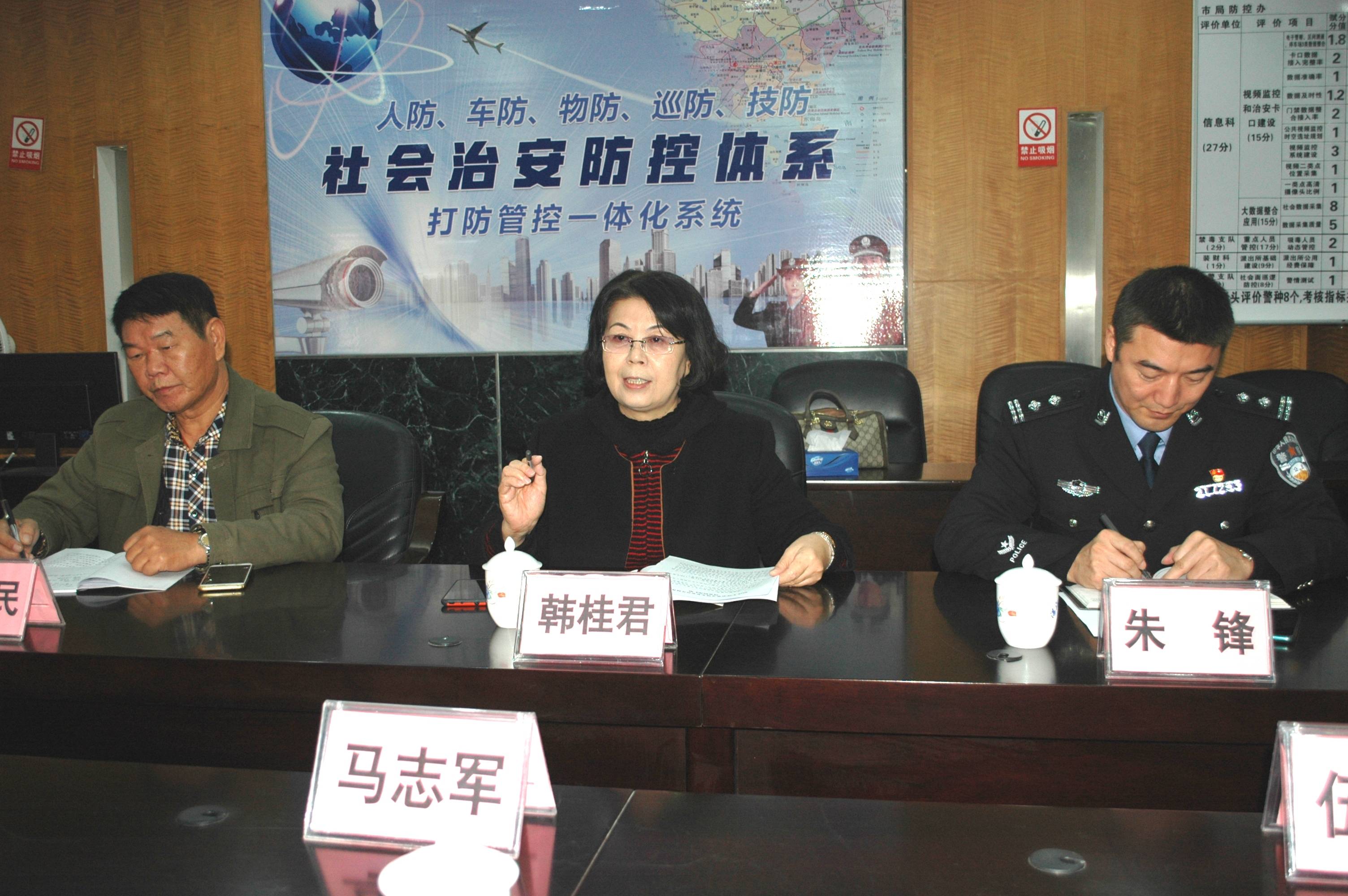 
湛江：依托媒体高效为临危不惧者宣传 营造学英雄祟尚英雄良好气氛！_星空app官网(图3)