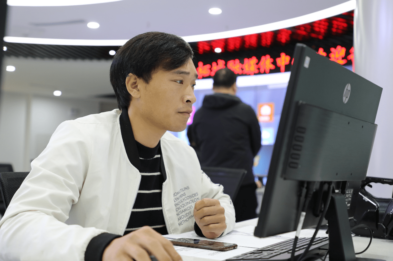 
柘城融媒体中心：同心向“融” “融”荣与共_星空app官方网页(图7)